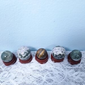 Set crystal stone ball spheres flower jade, jasper, brown tiger iron